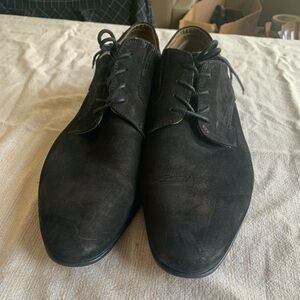 Men’s black suede Oxfords
